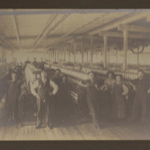 Mill workers.jpg